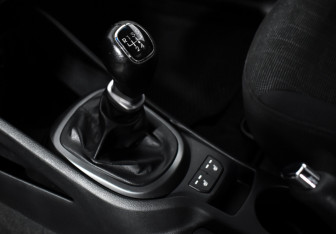 Подержанный автомобиль Kia Rio Sedan 2012 года (11 фото)