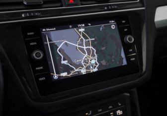 Подержанный автомобиль Volkswagen Tiguan 2020 года (15 фото)