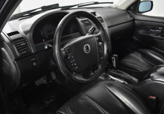 Подержанный автомобиль SsangYong Rexton 2008 года (9 фото)