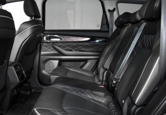 Подержанный автомобиль Exeed VX 2023 года (12 фото)