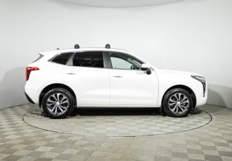 Подержанный автомобиль Haval Jolion 2022 года (4 фото)