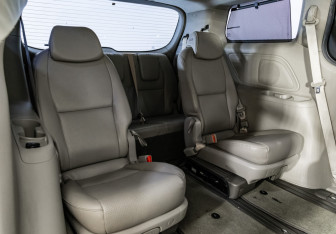 Подержанный автомобиль Kia Carnival 2019 года (25 фото)
