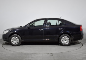 Подержанный автомобиль Skoda Octavia Liftback 2012 года (8 фото)