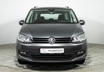 Подержанный автомобиль Volkswagen Sharan 2019 года (2 фото)