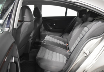 Подержанный автомобиль Volkswagen Passat CC 2011 года (11 фото)