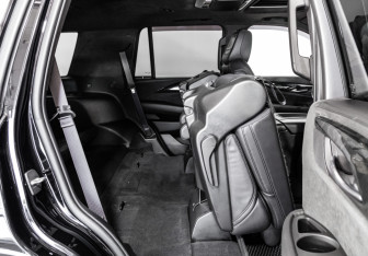 Подержанный автомобиль Cadillac Escalade Suv 2016 года (27 фото)