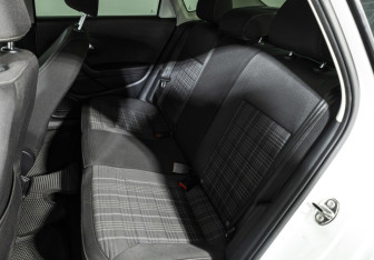 Подержанный автомобиль Volkswagen Polo Sedan 2016 года (10 фото)