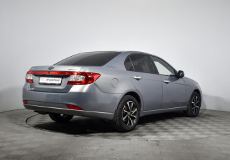 Подержанный автомобиль Chevrolet Epica 2010 года (5 фото)