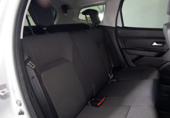 Подержанный автомобиль Renault Duster 2021 года (12 фото)