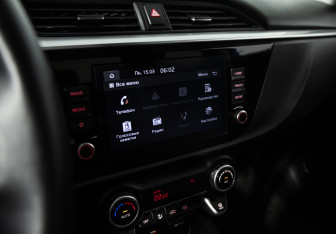 Подержанный автомобиль Kia Rio Sedan 2021 года (16 фото)