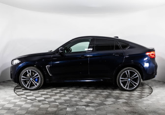 Подержанный автомобиль BMW X6 M 2017 года (10 фото)