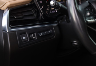 Подержанный автомобиль Cadillac XT6 2020 года (23 фото)