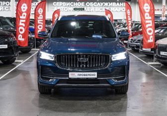 Подержанный автомобиль Geely Monjaro 2023 года (3 фото)