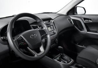 Подержанный автомобиль Hyundai Creta 2017 года (9 фото)
