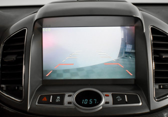 Подержанный автомобиль Chevrolet Captiva 2013 года (17 фото)