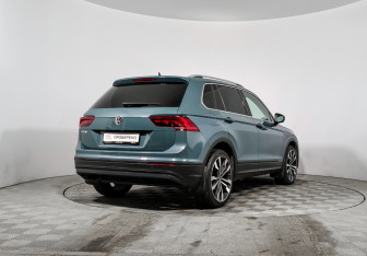 Подержанный автомобиль Volkswagen Tiguan 2020 года (5 фото)