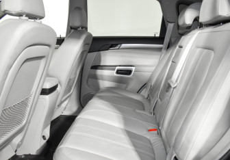 Подержанный автомобиль Opel Antara 2013 года (11 фото)