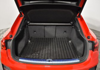 Подержанный автомобиль Audi Q3 Sportback 2021 года (18 фото)