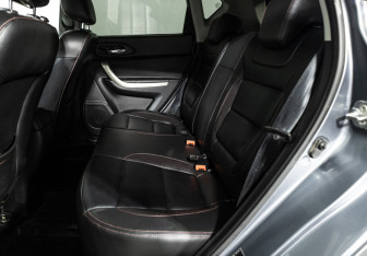 Подержанный автомобиль Changan CS35 2014 года (10 фото)