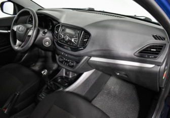 Подержанный автомобиль LADA (ВАЗ) Vesta Sedan 2016 года (12 фото)