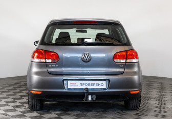 Подержанный автомобиль Volkswagen Golf Hatchback 2012 года (6 фото)