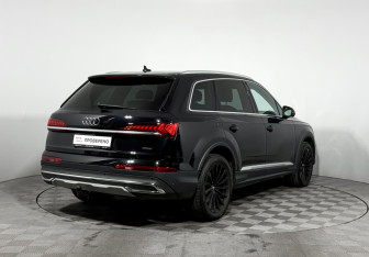 Подержанный автомобиль Audi Q7 2020 года (5 фото)