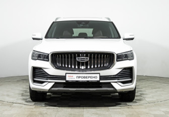 Подержанный автомобиль Geely Monjaro 2023 года (2 фото)