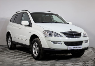 Подержанный автомобиль SsangYong Kyron 2014 года (3 фото)