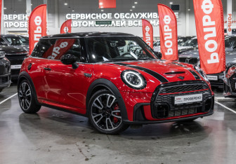 Подержанный автомобиль MINI Hatch 2021 года (5 фото)