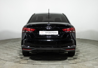 Подержанный автомобиль Hyundai Solaris Sedan 2020 года (6 фото)
