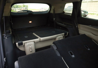 Подержанный автомобиль Infiniti QX60 2022 года (31 фото)