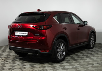 Подержанный автомобиль Mazda CX-5 2021 года (5 фото)