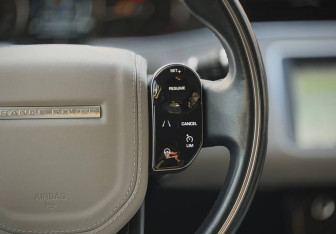 Подержанный автомобиль Land Rover Range Rover Evoque 2019 года (20 фото)