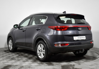 Подержанный автомобиль Kia Sportage 2017 года (7 фото)