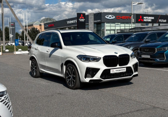 Подержанный автомобиль BMW X5 2019 года (5 фото)