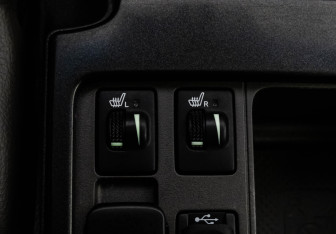 Подержанный автомобиль Toyota Land Cruiser Prado 2016 года (19 фото)