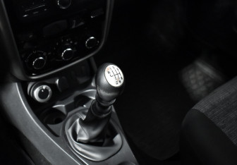 Подержанный автомобиль Renault Duster 2014 года (11 фото)