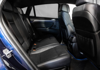 Подержанный автомобиль BMW X6 2013 года (27 фото)