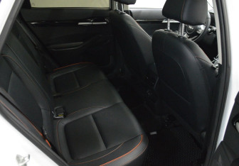 Подержанный автомобиль Kia Seltos 2025 года (12 фото)