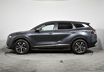 Подержанный автомобиль Kia Sportage 2023 года (8 фото)