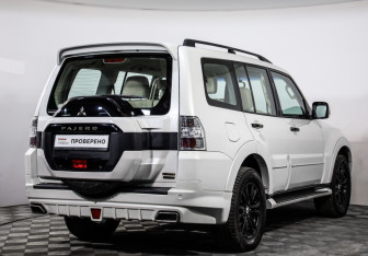 Подержанный автомобиль Mitsubishi Pajero 2019 года (5 фото)