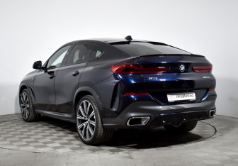 Подержанный автомобиль BMW X6 2019 года (7 фото)