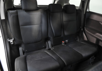 Подержанный автомобиль Mitsubishi Outlander 2019 года (25 фото)