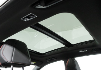 Подержанный автомобиль Geely Coolray 2024 года (15 фото)