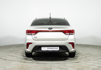 Подержанный автомобиль Kia Rio Sedan 2020 года (6 фото)
