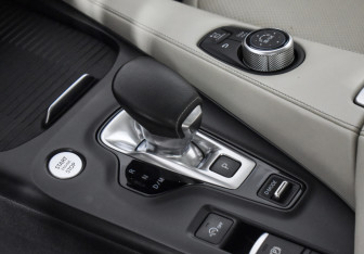 Подержанный автомобиль Infiniti QX50 2019 года (11 фото)