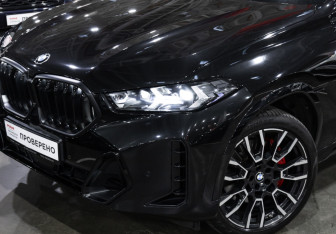 Подержанный автомобиль BMW X6 2023 года (2 фото)