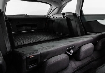 Подержанный автомобиль Audi A4 Wagon 2019 года (28 фото)