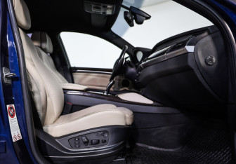 Подержанный автомобиль BMW X6 2014 года (26 фото)
