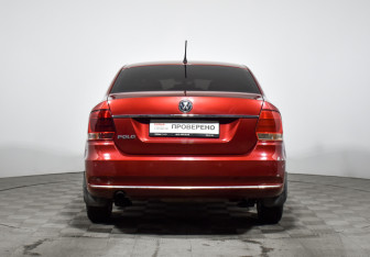 Подержанный автомобиль Volkswagen Polo Sedan 2016 года (6 фото)